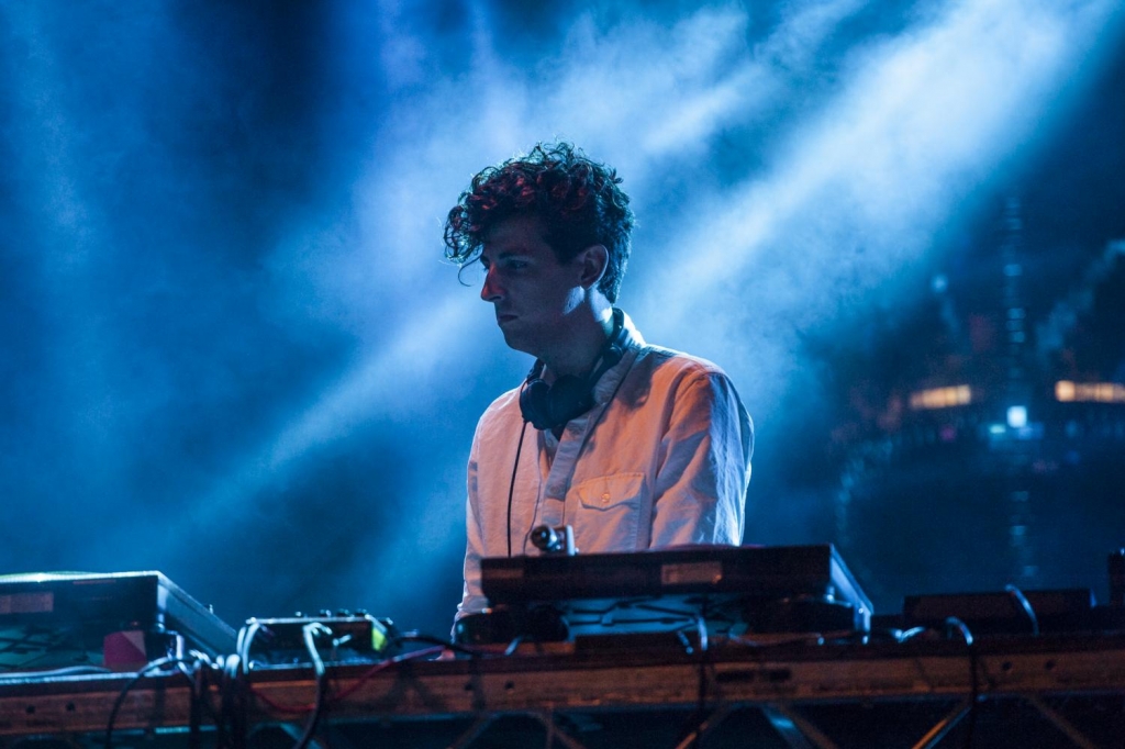 Jamie xx lights things up at Reading 2015