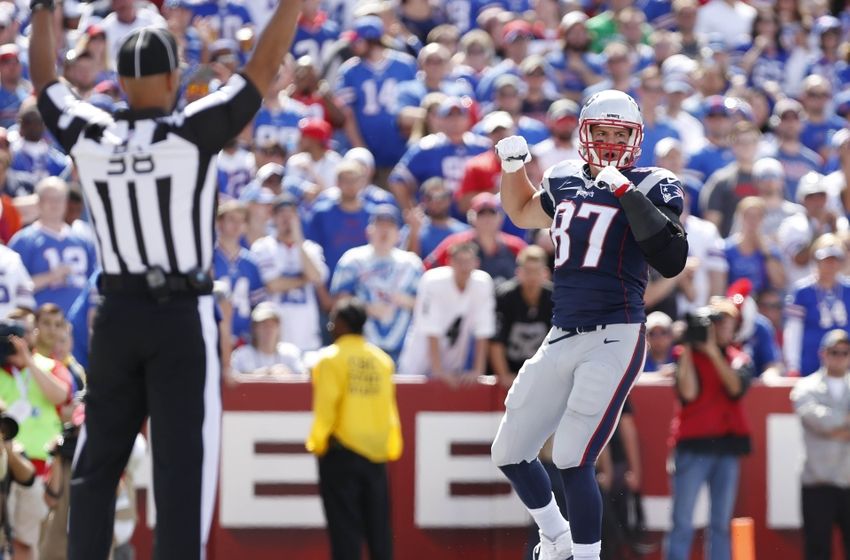 Rob Gronkowski On Ridiculous Pace As Patriots Move To 2-0