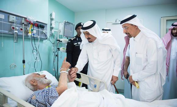 Saudi King's visit to victims of the crane crash