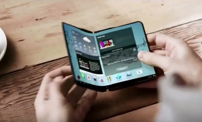 Screencap Youtube  IndVideos2014 Samsung Flexible OLED display gadget concept