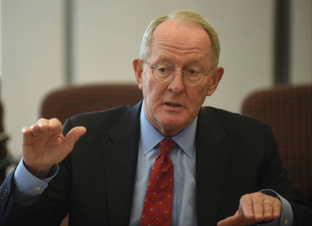 Sen. Lamar Alexander speaks to reporters and editors Friday at the Chattanooga Times Free Press