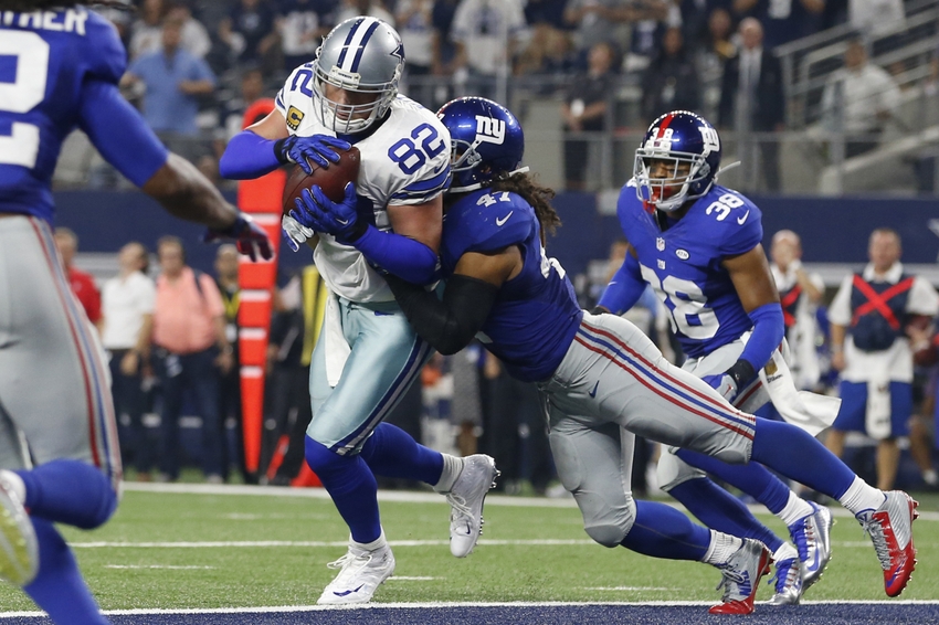 Sep 13 2015 Arlington TX USA Dallas Cowboys tight end Jason Witten scores the game winning touchdown as New York Giants linebacker Uani