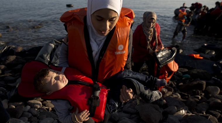 17 refugees die as boat sinks off Turkish coast