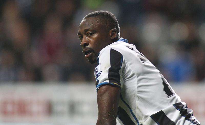 Shola Ameobi is to train with Wolves according to manager Kenny Jackett