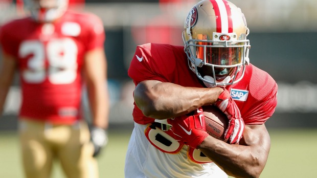 Star power Reggie Bush runs drills during a practice session at Levi's Stadium