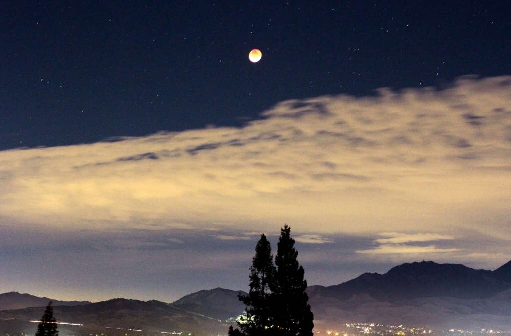 Super Blood Moon Sept. 27 2015 Pleasant Hill California  Laurene Morton