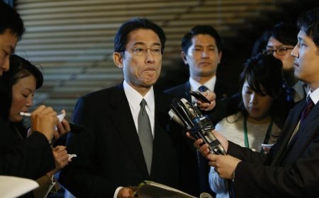 Japanese foreign minister to discuss disputed isles in Moscow