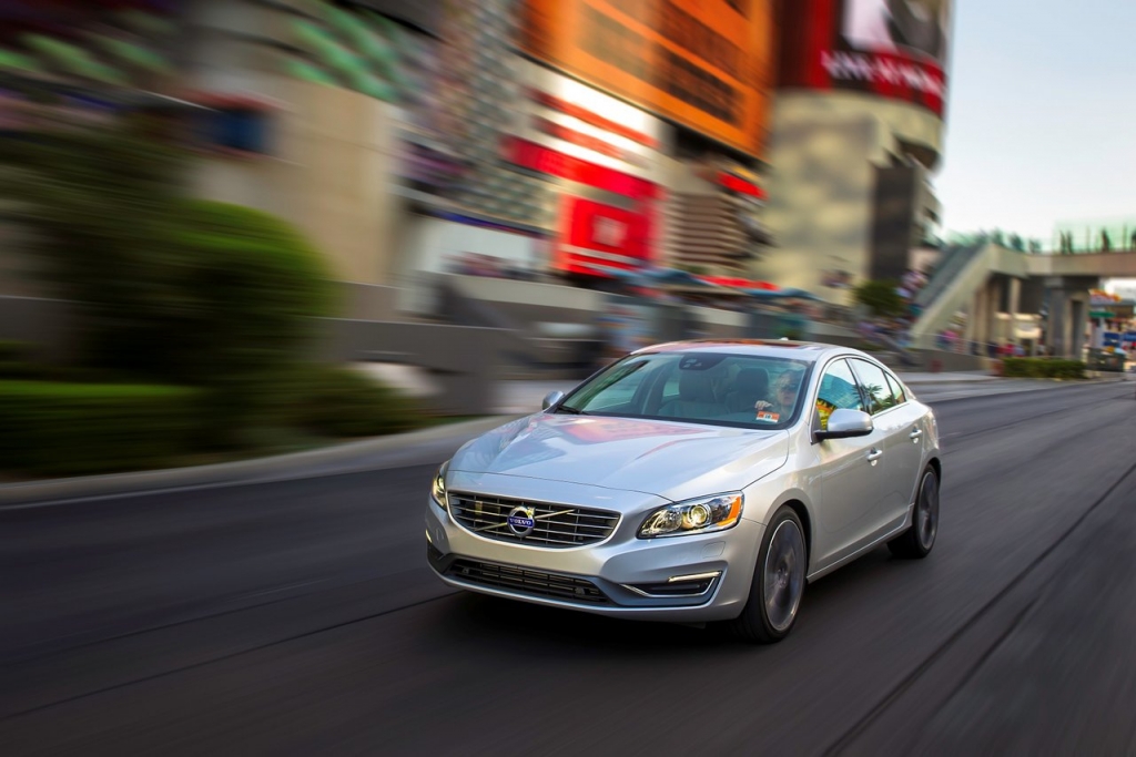 Volvo S60 silver front three quarter