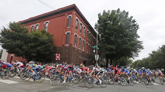 The peloton rounds a turn during the UCI Women's Road World Championship cycling race in Richmond Va. Saturday Sept. 26 2015