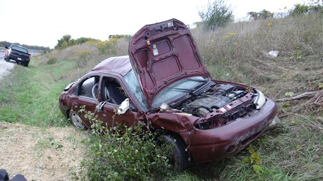 3 young children severely hurt in Dodge County rollover