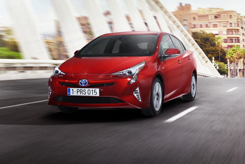 Toyota Prius sales to start in Japan first image