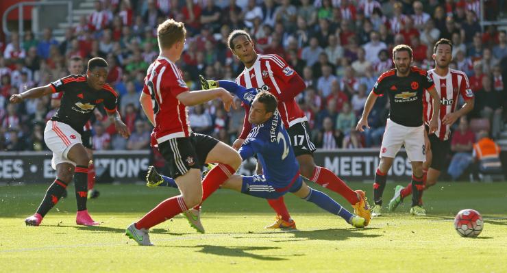 Anthony Martial scores Manchester United's equalizer against Southampton