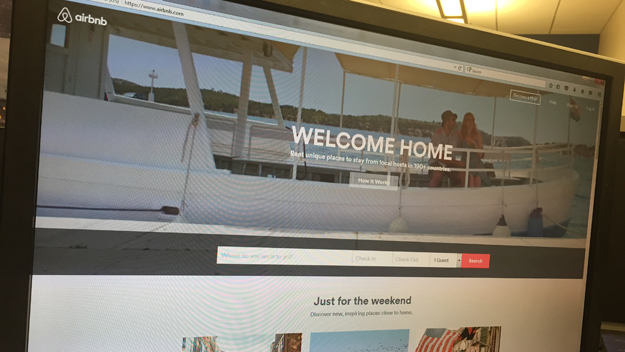 Airbnb homepage