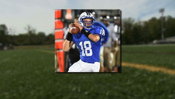 New Jersey high school football teams honor Warren