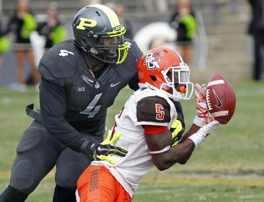 By the Associated Press Purdue linebacker Ja'Whaun Bentley and the Boilers face a fierce challenge Saturday at No. 2 Michigan State