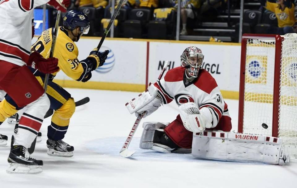 Nashville Predators vs. Carolina Hurricanes - 10/8/15 NHL Pick, Odds, and