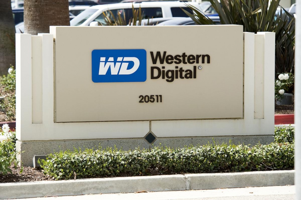 China’s Tsinghua University buys a 15 percent stake in Irvine-based Western Digital  KEN STEINHARDT THE ORANGE COUNTY REGISTER