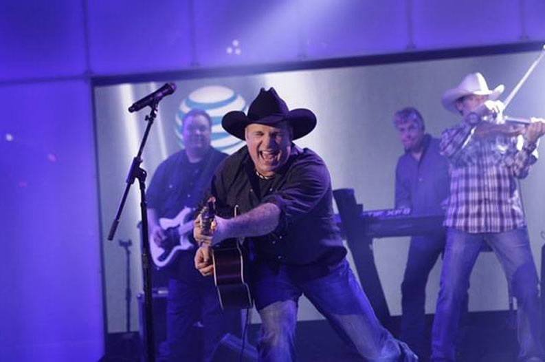 Facebook  Garth Brooks