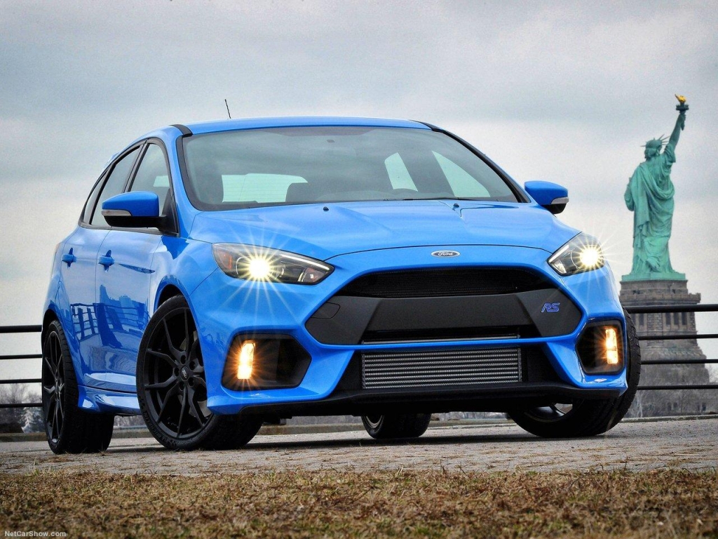 Ford-Focus_RS_2016_front