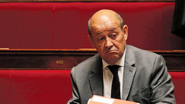 French Defence Minister Jean Yves Le Drian is insisting Russian forces struck Syria and curiously did not hit Islamic State