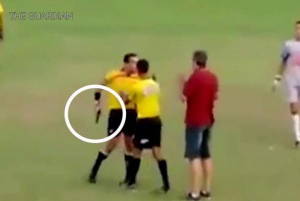 Brazilian referee pulls a gun on players