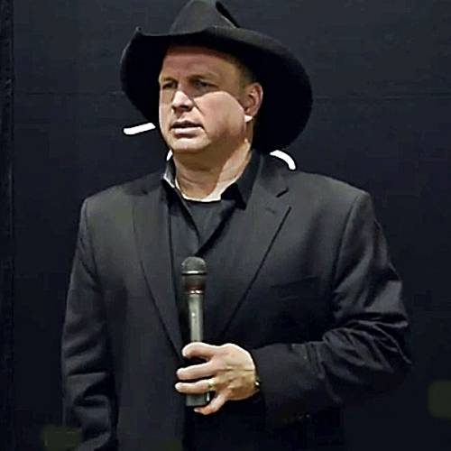 Garth Brooks loses six months worth of songs to 'fried' phone