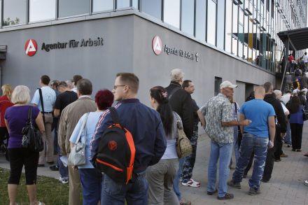 German unemployment unexpectedly rises in September