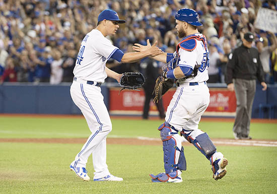 Blue Jays extend AL East lead