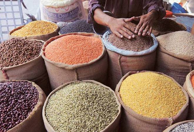 Price of pulses fall as govt intensifies crackdown against hoarding