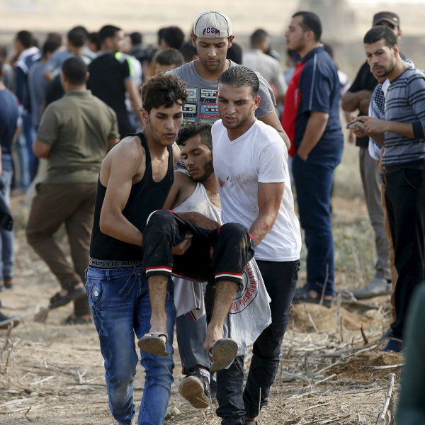 Israeli fire kills five Palestinians in clashes on Gaza border