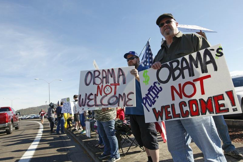 Jeff Hill, 60 of Chiloquin protests the visit by U.S. President Barack Obama to the town of Roseburg Oregon