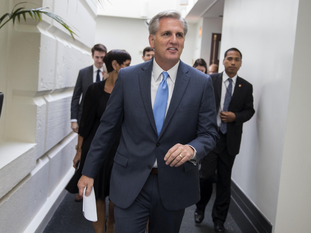 House Majority Leader Kevin Mc Carthy leaves a meeting on Capitol Hill on Thursday ahead of a nomination vote to replace outgoing House Speaker John Boehner