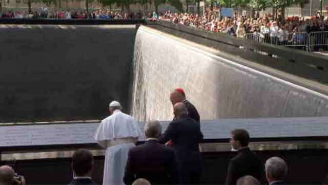 Pope Francis visits 9/11 memorial in New York City