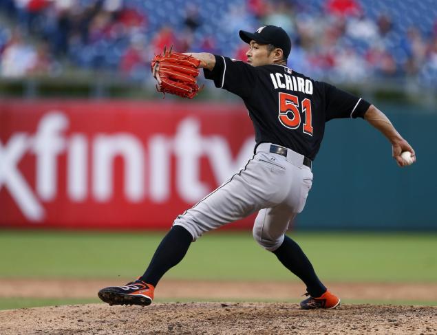 In over 2,300 MLB games Ichiro has never pitched despite a desire