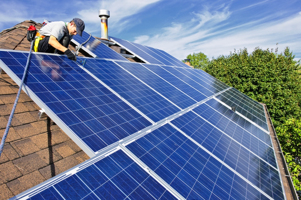 SolarCity unveils world's most efficient rooftop solar panel