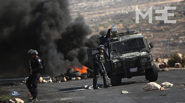 Settlers terrorize Palestinian farmers in Burin: burn trees and disrupt olive 