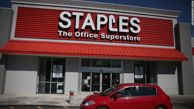 Black Friday 2015: Staples Stores Stay Closed on Thanksgiving Day