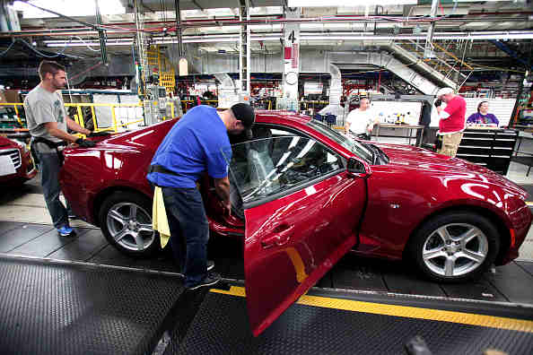 UAW Extends the Deadline of Ratifying UAW-GM Deal Creates Tension Among Production and Skilled Workers