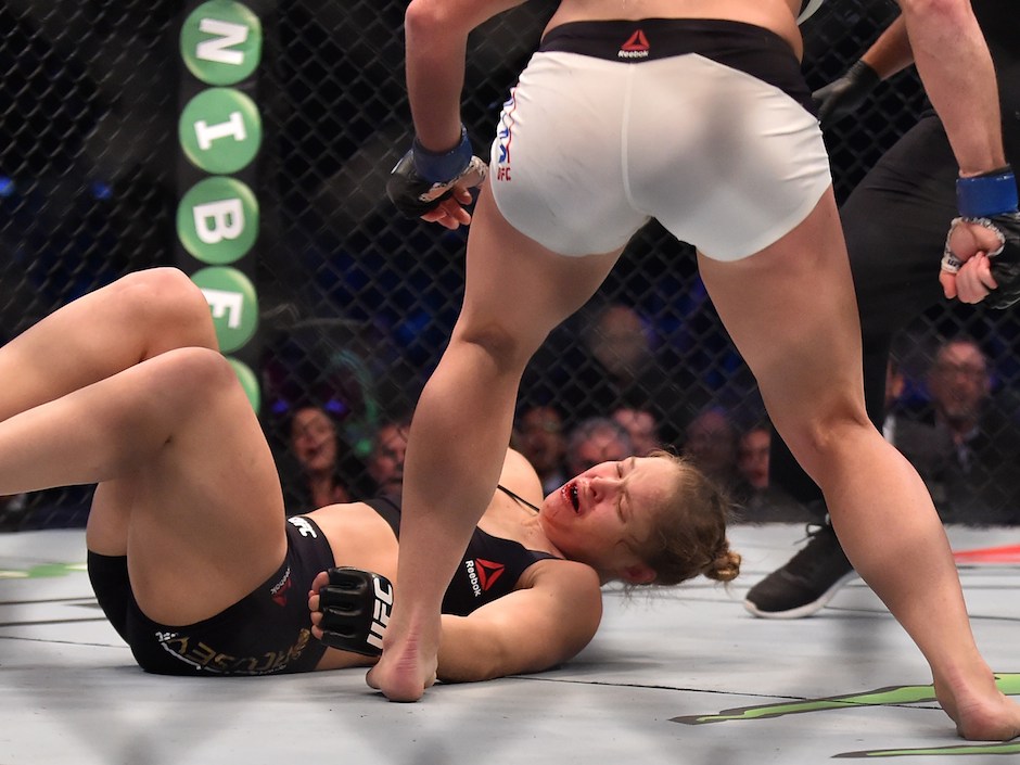 Holly Holm stuns Ronda Rousey with 2nd-round knockout