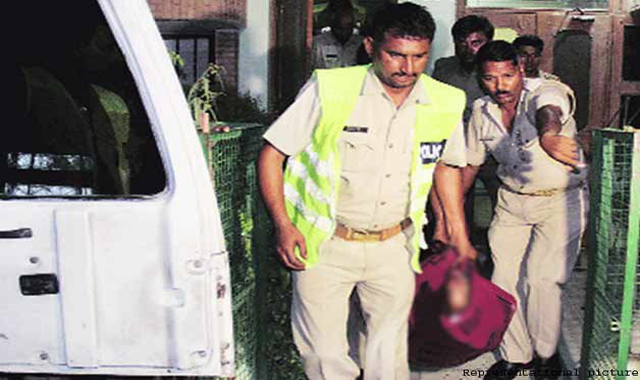 Delhi Police officer shoots himself dead