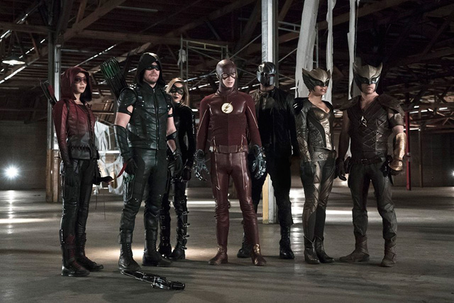 'The Flash' and 'Arrow' team up for a legendary crossover event