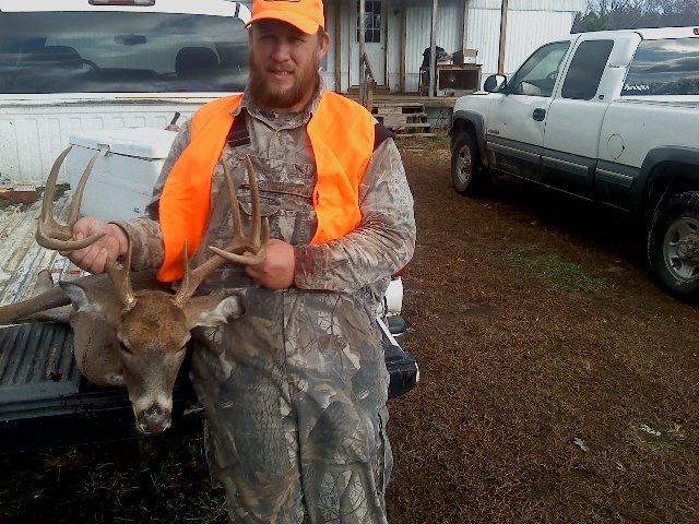 10 point buck killed by Dan Buckner