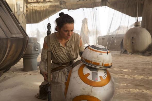 A new image featuring Rey and BB-8 in Star Wars The Force Awakens         David James