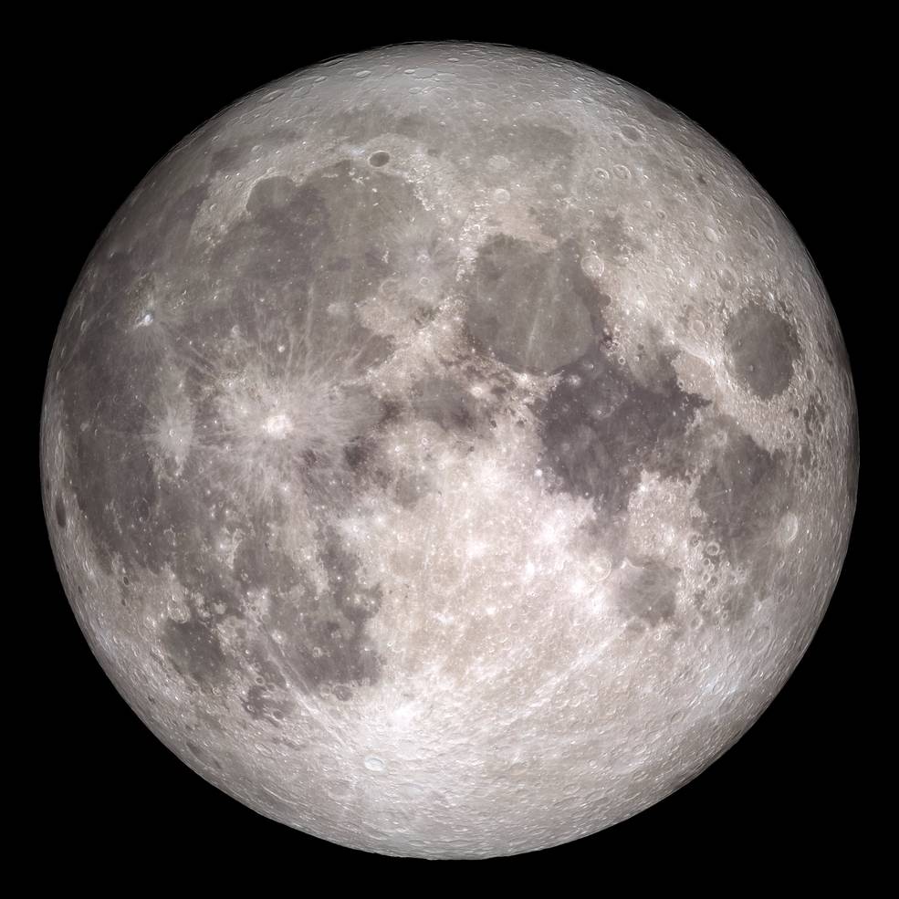 An image shows how the full moon will appear on Christmas 2015