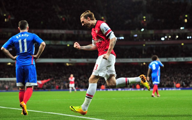 Nicklas Bendtner Arsenal goal v Hull City