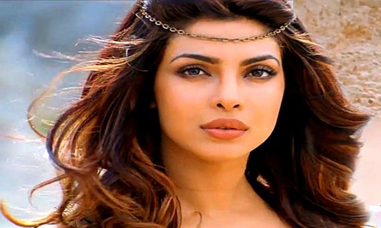 Priyanka-Chopra-Selected-as-Sexiest-Asian-Woman-Again