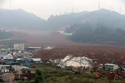 The official Xinhua news Agency says the landslide buried 33 buildings in the industrial park in Shenzhen on Sunday