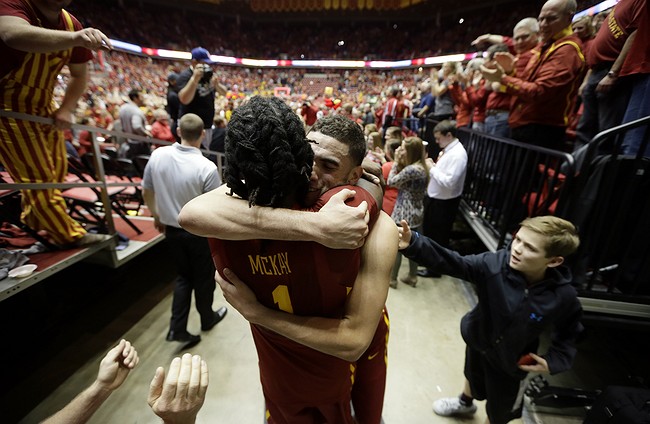 A Reporter Suffered A Broken Leg When Iowa State Fans Stormed The Court After Beating Iowa