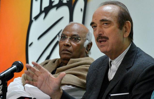 Congress Leaders Ghulam Nabi Azad and Mallikarjun Kharge address a press conference on the last day of the Winter Session in New Delhi on Wednesday RV Moorthy