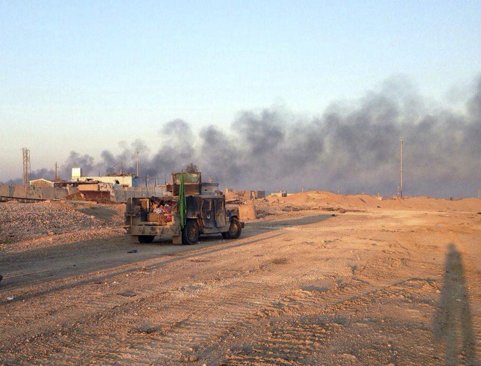 Islamic State militants pushed back as Iraqi troops enter Ramadi